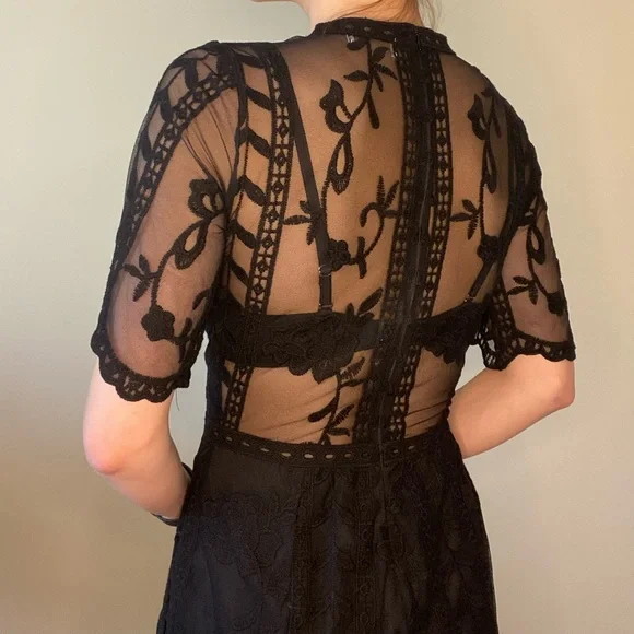 NWOT Lace Romper - Picture 3 of 3